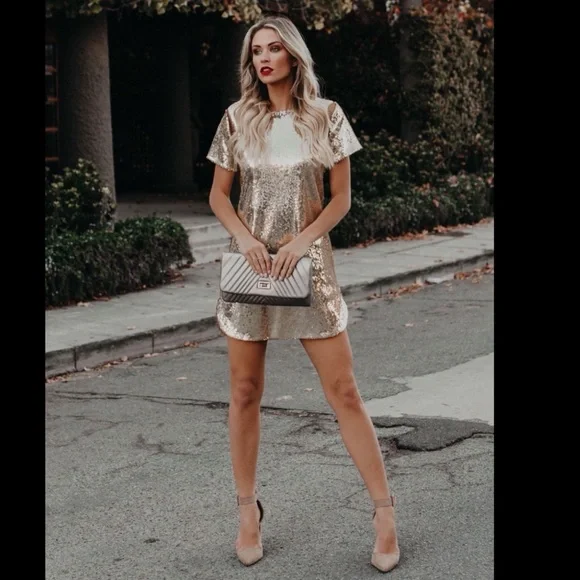 NWT vici fate gold sequins dress with shoulder cut outs - Picture 1 of 5